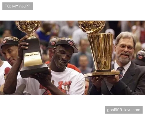 桑德兰纪录片热潮再掀波澜,真实故事与情感牵绊引全民关注 桑德兰纪录片热潮再掀波澜,真实故事与情感牵绊引全民关注