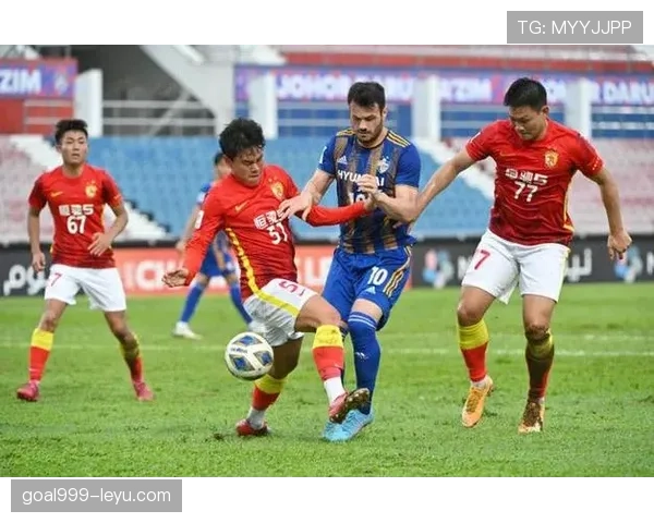 山东泰山迎战亚冠强敌,小组赛出线形势引关注 山东泰山迎战亚冠强敌,小组赛出线形势引关注