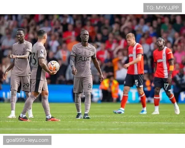 英超卢顿防守 英超卢顿防守