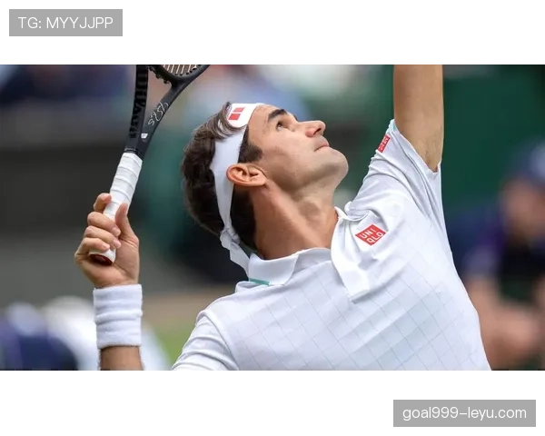 费德勒退役后每天喝三杯咖啡，穿拖鞋遛狗，像极了隔壁刚退休的大学教授